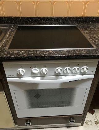 CONJUNTO HORNO VITROCERAMICA BALAY DUO VITRO 503 de segunda mano por 95 EUR  en Torrelavega en WALLAPOP