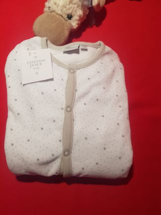Pijama Cotton Juice (marca El Corte Inglés). de segunda mano por 10 EUR en  Pozuelo de Alarcón en WALLAPOP