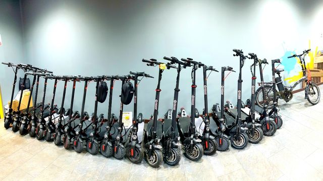 TALLER Patinetes Motos Quads Recambios...Tgna