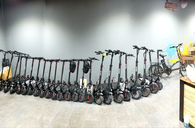 TALLER Patinetes Motos Quads Recambios...Tgna
