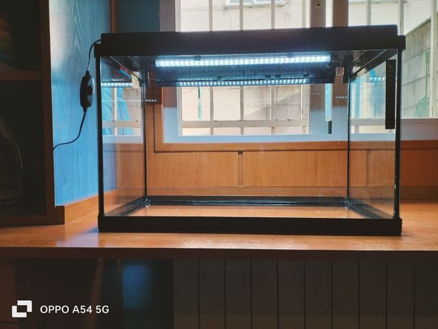 Acuario de 60 litros cambio o vendo negociable