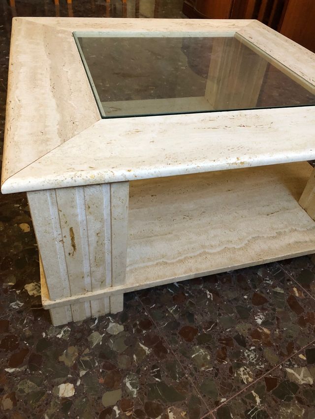 Mesita auxiliar de mármol travertino