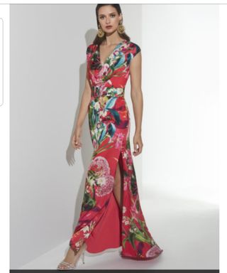 Vestido Matilde Cano de segunda mano por 170 EUR en Benaguasil en WALLAPOP