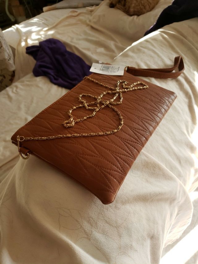 Bolso de mano a estrenar