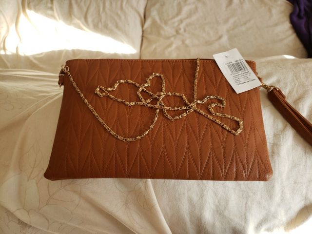 Bolso de mano a estrenar