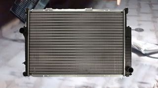 BMW serie 5 (E34) Radiad.Se t manda po 17€.