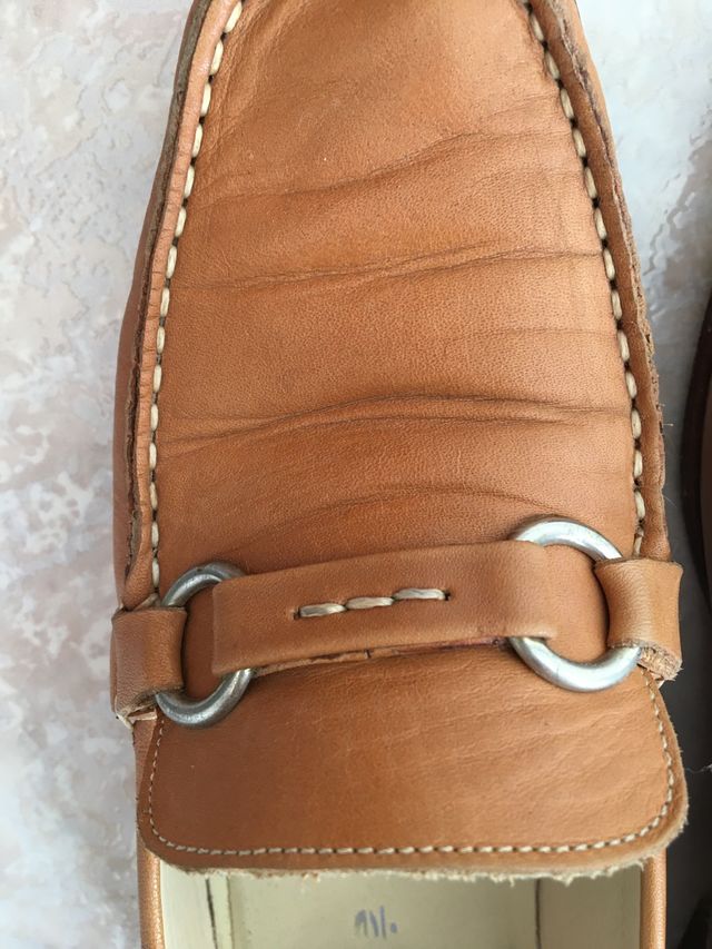 Zapatos de piel de mujer. Seminuevos