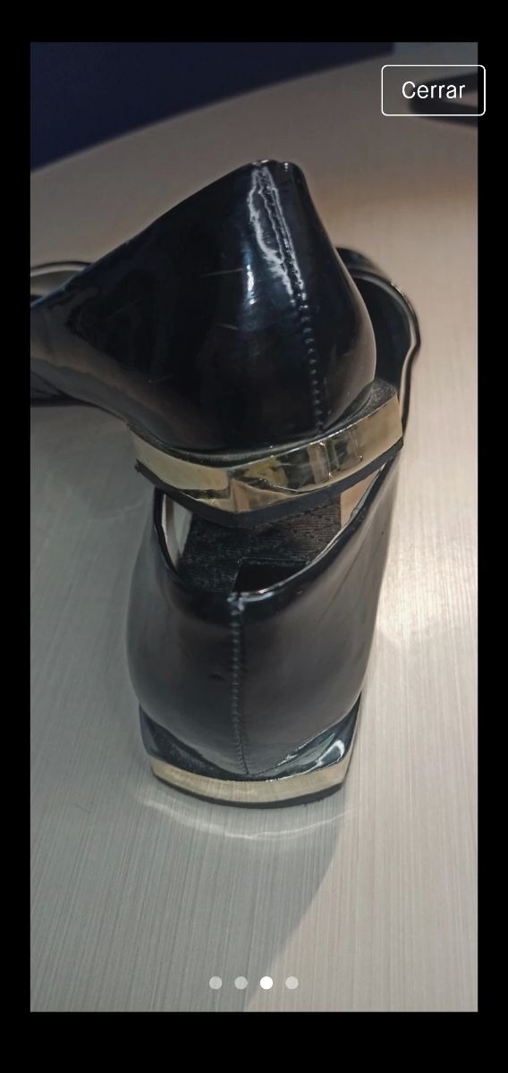 manoletina charol zara