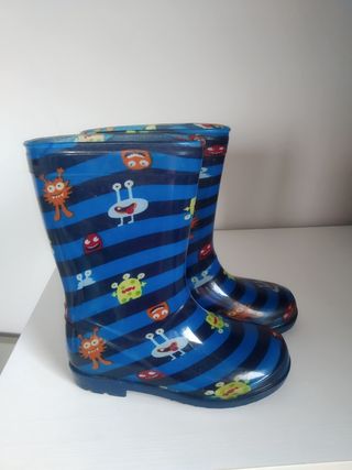 Katiuskas monstruos de segunda mano por 6 EUR en Gernika-Lumo en WALLAPOP