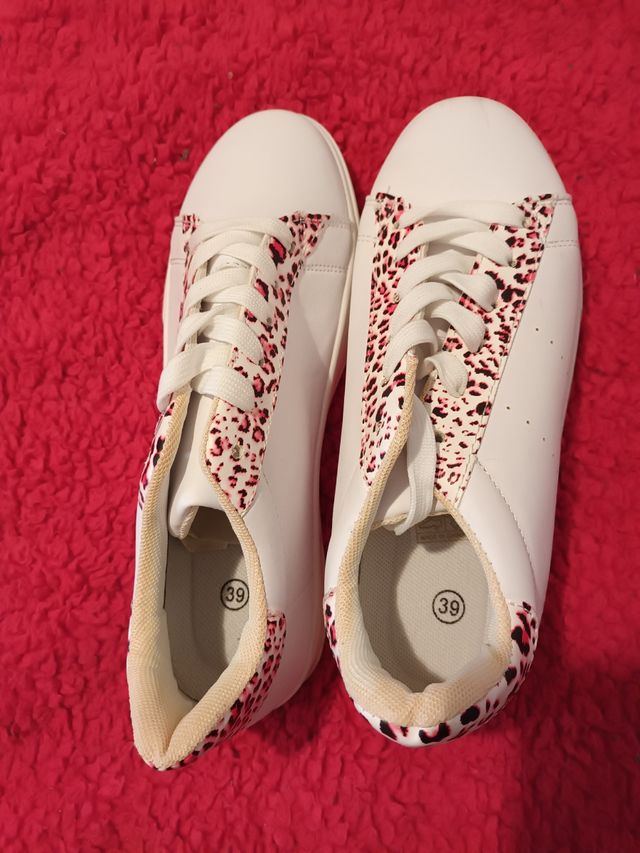 Zapatillas animal print número 39