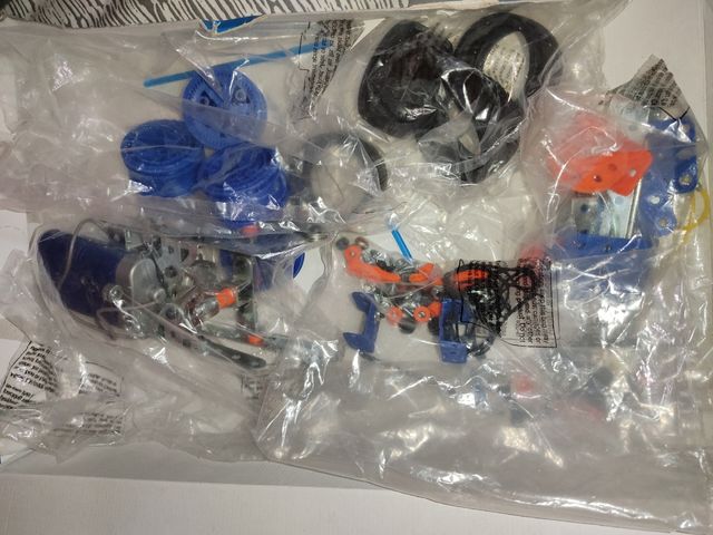 Juego montaje de coches "Meccano"