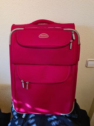 Maleta Privata semirigida de segunda mano por 40 EUR en Amposta en WALLAPOP