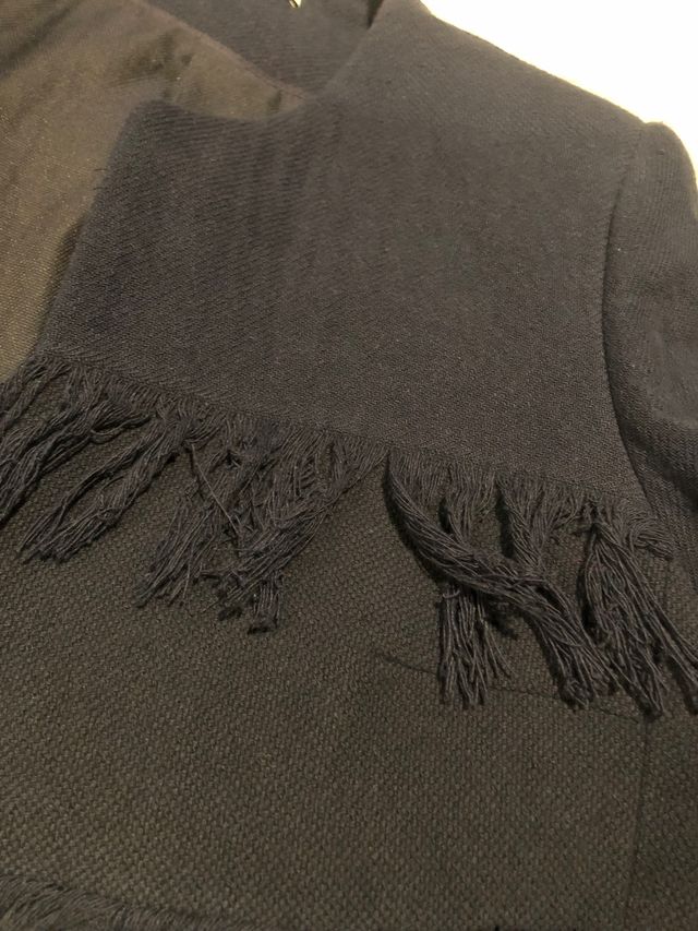 Chaleco o torera con flecos de Mango 