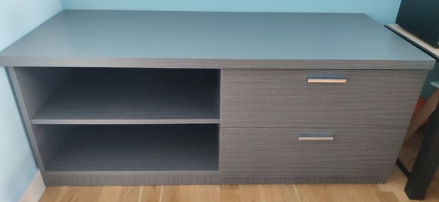 Mueble Bajo de TV muy buen estado