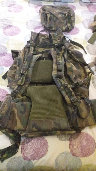 Mochila altus ejercito de tierra de segunda mano por 80 EUR en Elche en  WALLAPOP