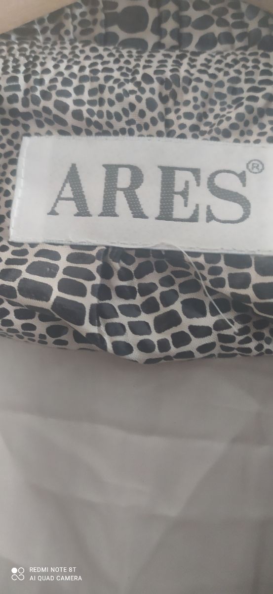 Ares. Chaqueta ligera de sra. 
