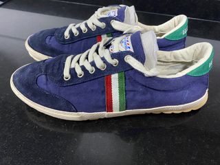 Zapatillas El Ganso azul marino de segunda mano por 14 EUR en Alcorcón en  WALLAPOP
