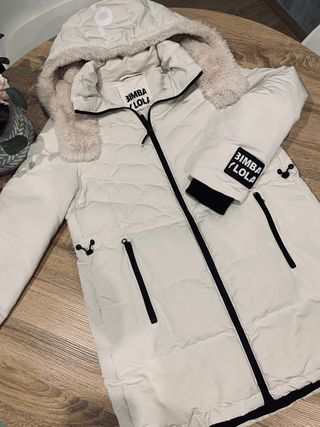 abrigo blanco bimba y lola