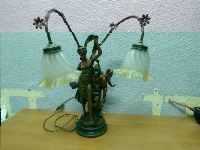 preciosa lampara años 60 de resina