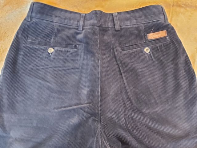 Pantalón pana azul marino Talla 42