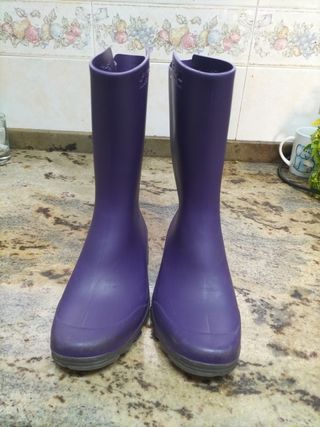Botas de agua niña t.35-36 de segunda mano por 6 EUR en Arenys de Mar en  WALLAPOP