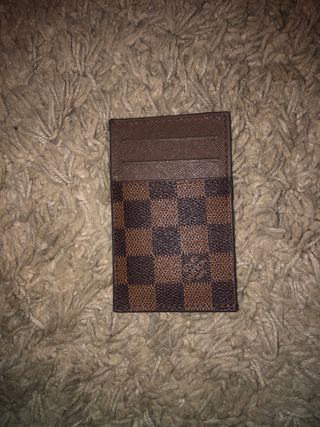 tarjetero de louis vuitton