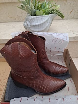 Botas Cowboy Wonders de segunda mano por 25 EUR en Toledo en WALLAPOP