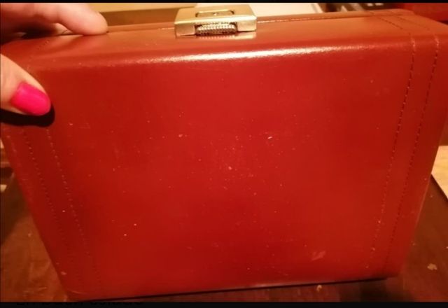 Joyero marrón camel.