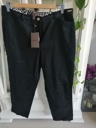 Nuevo Pantalón Mujer Cortefiel negro de segunda mano por 16 EUR en Cádiz en  WALLAPOP