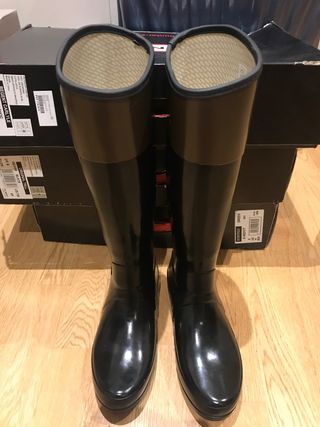 Botas Hunter de segunda mano por 60 EUR en Navatejera en WALLAPOP