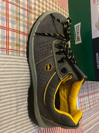 Zapatos seguridad Issa line talla 45 de segunda mano por 8 EUR en Ronda en  WALLAPOP