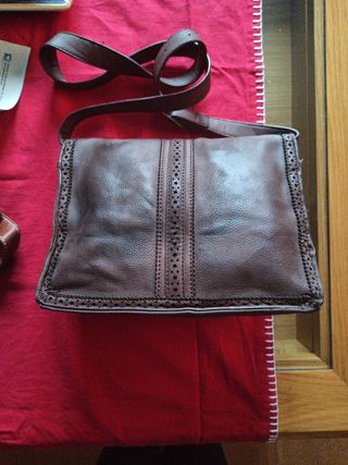Bolso MISAKO marrón oscuro NUEVO de segunda mano por 12 EUR en Moralzarzal  en WALLAPOP