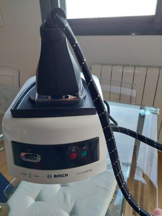 Centro de planchado BOSCH de segunda mano por 45 EUR en Zaragoza en WALLAPOP
