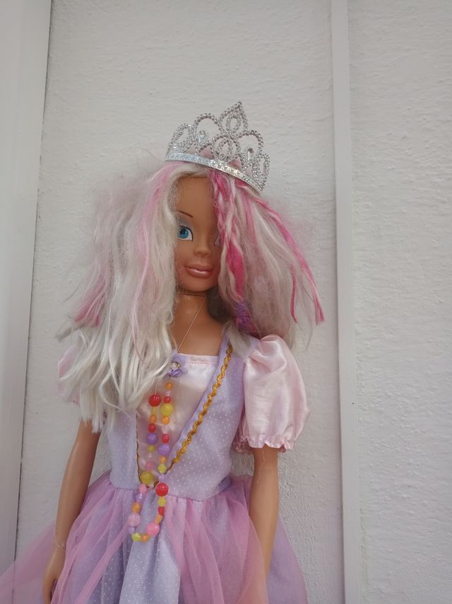 muñeca princesa alta