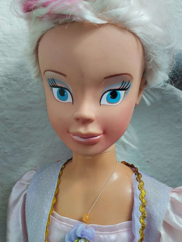 muñeca princesa alta