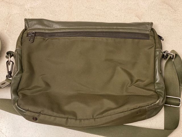 Bolsa-maletín Mandarina Duck color verde pistacho