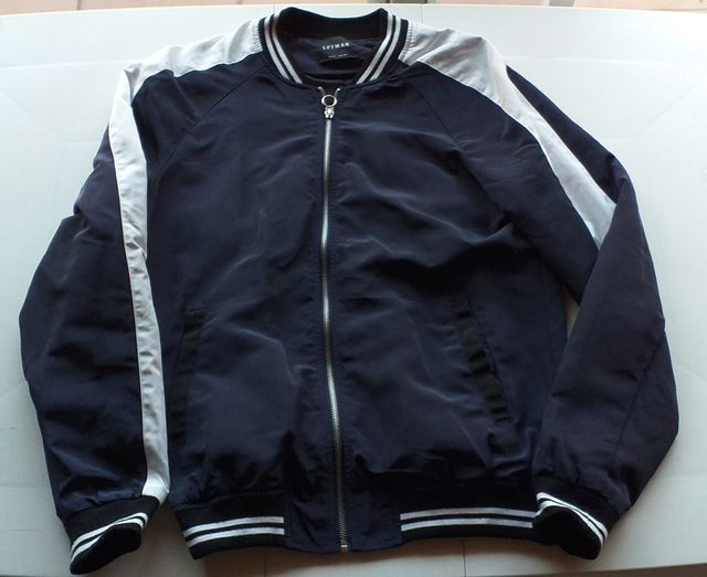 BOMBER TALLA M PARA CHICO