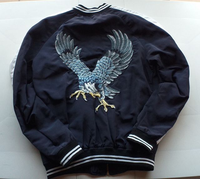 BOMBER TALLA M PARA CHICO