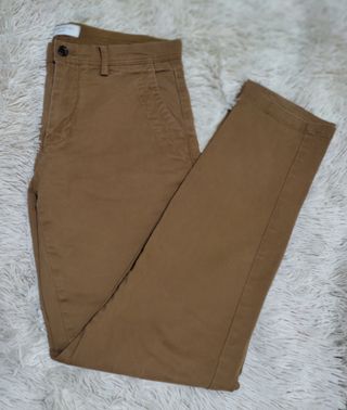 Pantalón de Caballero Cortefiel de segunda mano por 5 EUR en Ceuta en  WALLAPOP