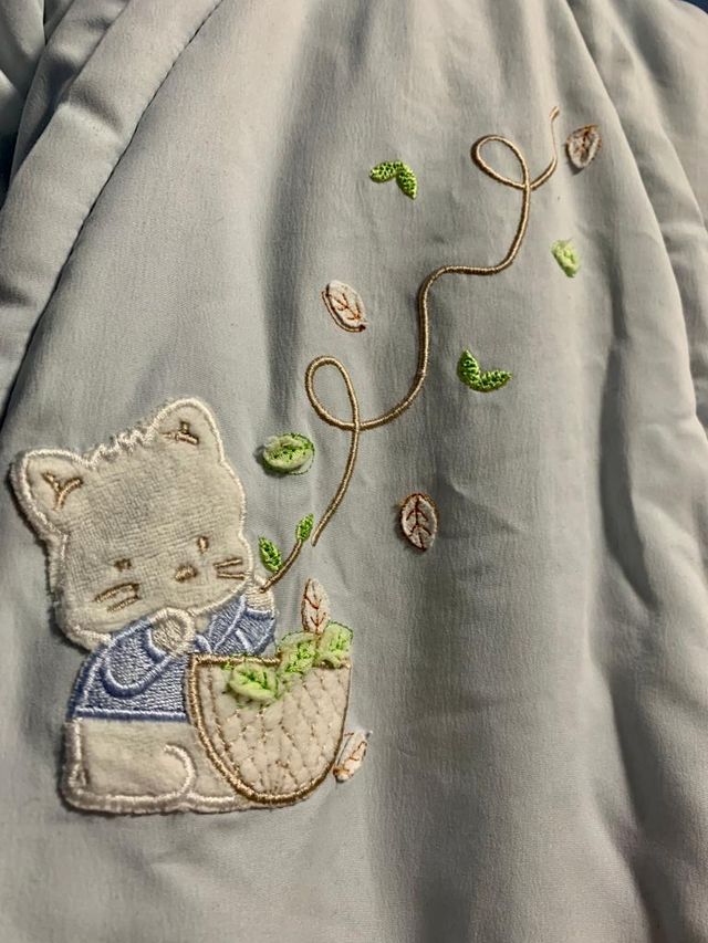 Buzo azul. 3-6 meses. Mayoral.