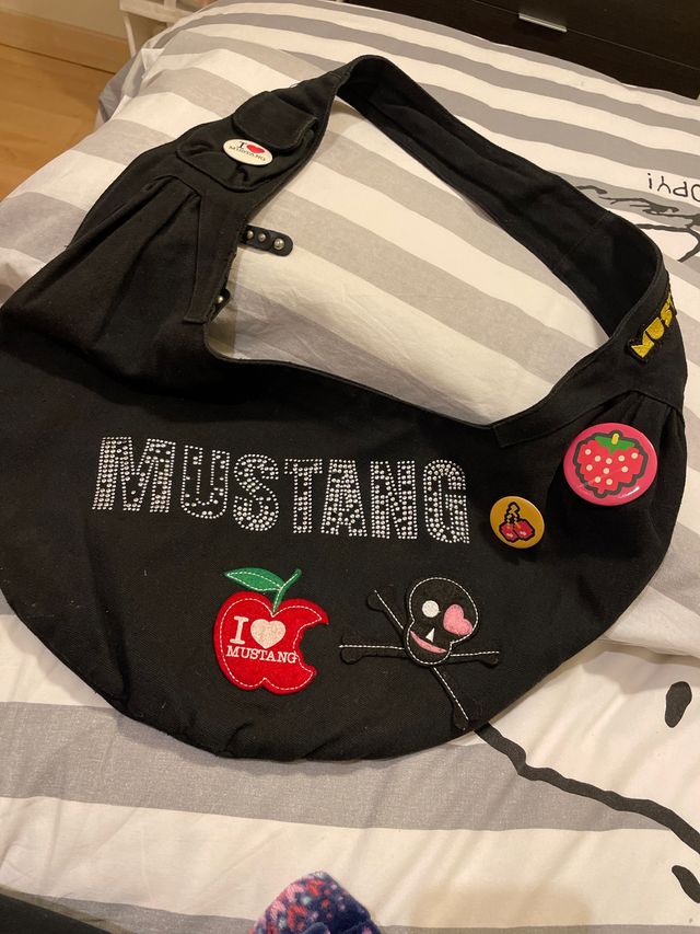Bolso bandolera Mustang.
