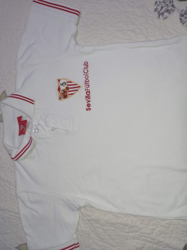 Polos tienda del Sevilla FC, talla ocho