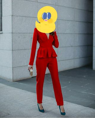 Mono rojo Apparentia talla 36 de segunda mano por 90 EUR en Madrid en  WALLAPOP