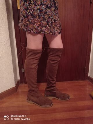 Botas mosqueteras de segunda mano por 15 EUR en Valladolid en WALLAPOP