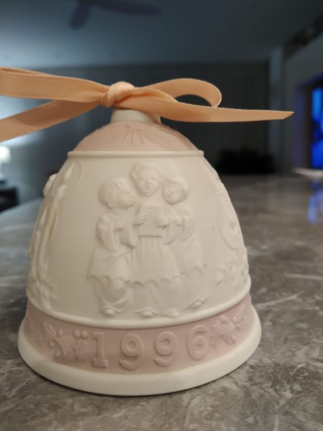 Campana porcelana Lladró año 1996