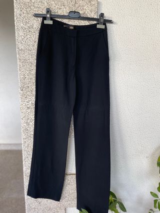 Pantalón de vestir negro Mango de segunda mano por 4 EUR en Monforte de  Lemos en WALLAPOP