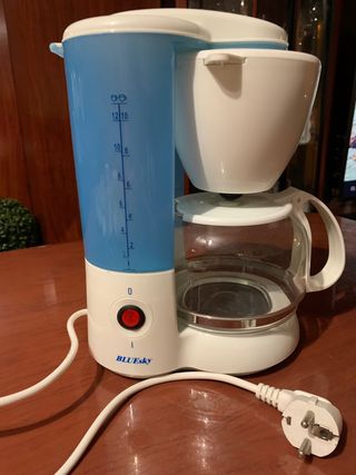 Cafetera eléctrica de segunda mano por 10 EUR en Zaragoza en WALLAPOP
