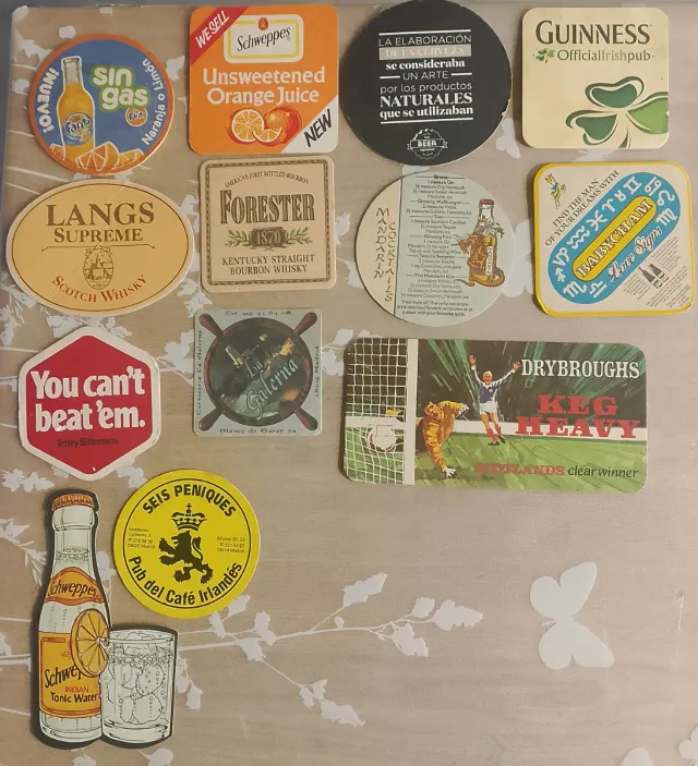 Portabicchieri da collezione marchi di birra