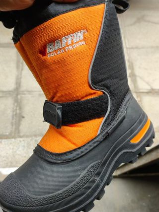 Botas de nieve invierno baffin Mustang youth 29,5 de segunda mano por 20  EUR en Toledo en WALLAPOP