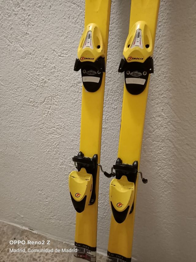 vendo tablas y bastones en Head chica